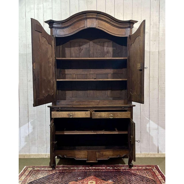 Antique Cabinet in Oak and Chestnut, 1700s For Sale - Image 4 of 18