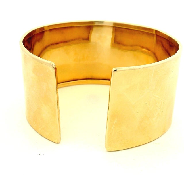 1930s Art Deco Diamond Platinum & 14k Gold Wide Marriage Cuff Bracelet For Sale In Miami - Image 6 of 15