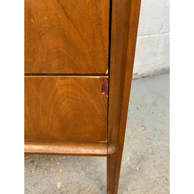 Mid-Century Modern Walnut Nightstands, Pair For Sale - Image 12 of 14