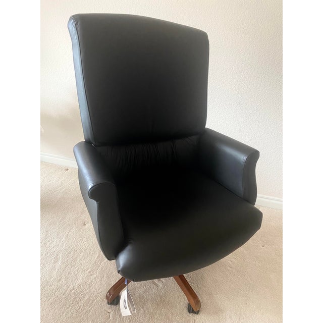 Late 20th Century Exquisite Kimball International Executive Black Office Desk Chair Excellent Condition For Sale - Image 10 of 10