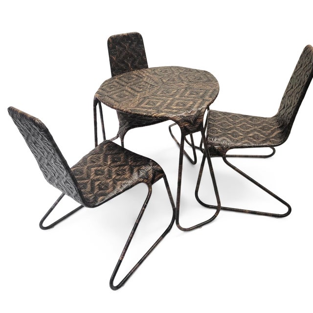 Spanish-born, Milan-based architect and designer Patricia Urquiola’s design for the Flo line for Driade relies on steel...