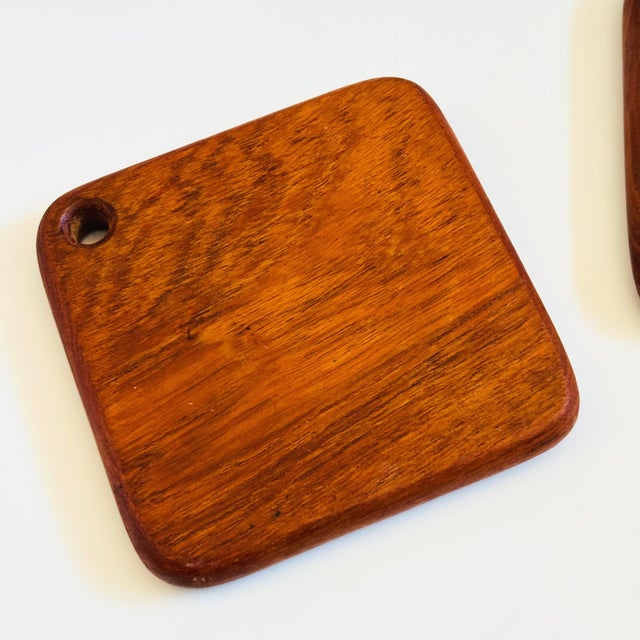 Mid Century Teak Hanging Coaster Set - Set of 6 Coasters With Holder - 1970s For Sale - Image 14 of 14