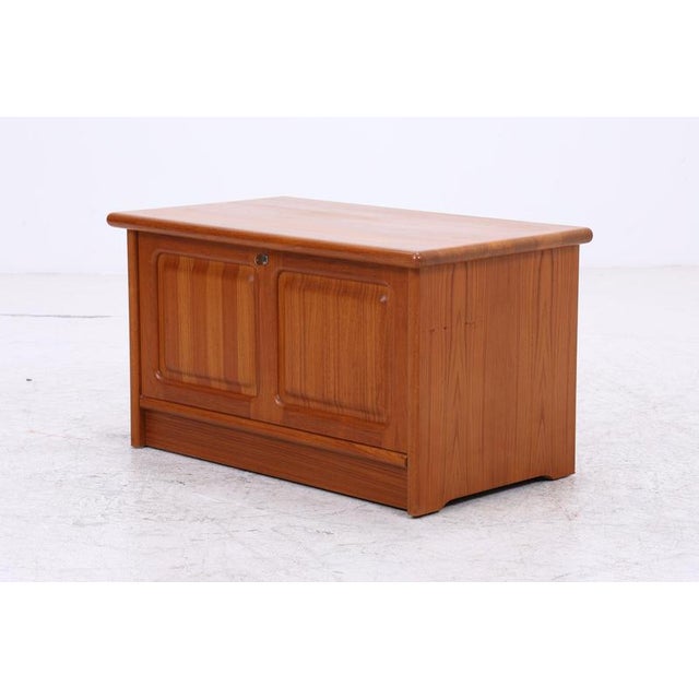 Vintage Teak Chest from Dyrlund, 1960s For Sale - Image 17 of 18