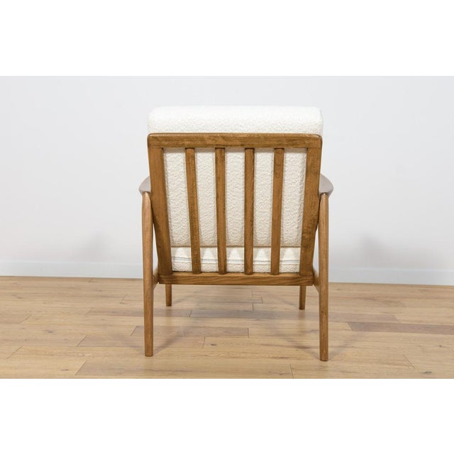 Set of Mid-Century Model 300-139 Armchairs from Swarzędz Factory, 1960s For Sale - Image 11 of 18
