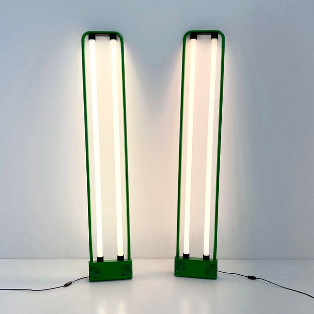 Postmodern Green Double Neon Lamp by Gian N. Gigante for Zerbetto, 1980s For Sale - Image 3 of 14