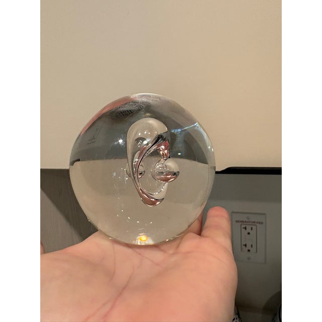 Chinoiserie Vintage Art Glass Orb Sculpture on Brass Branch Stand For Sale - Image 3 of 7