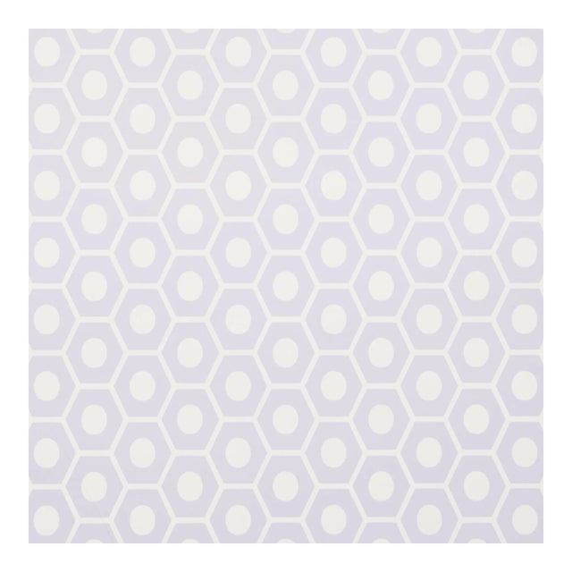 Sample - Schumacher Queen B Wallpaper in Lavender For Sale