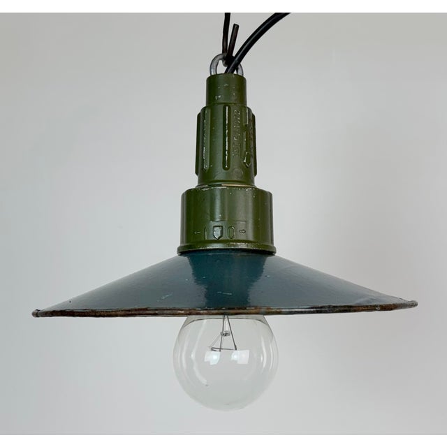 1960s Industrial Blue Enamel Military Pendant Lamp with Cast Aluminium Top, 1960s For Sale - Image 5 of 18