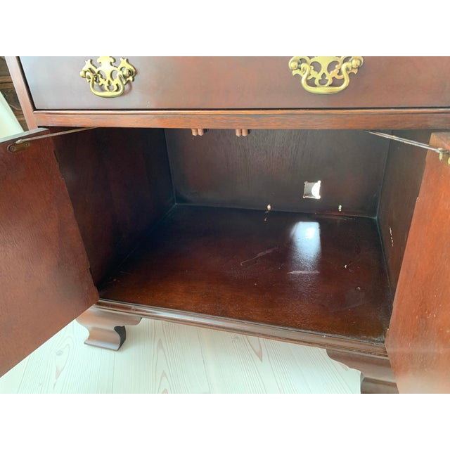 Vintage Baker Furniture Mahogany Chippendale Nightstands or Side Tables a Pair For Sale - Image 11 of 18