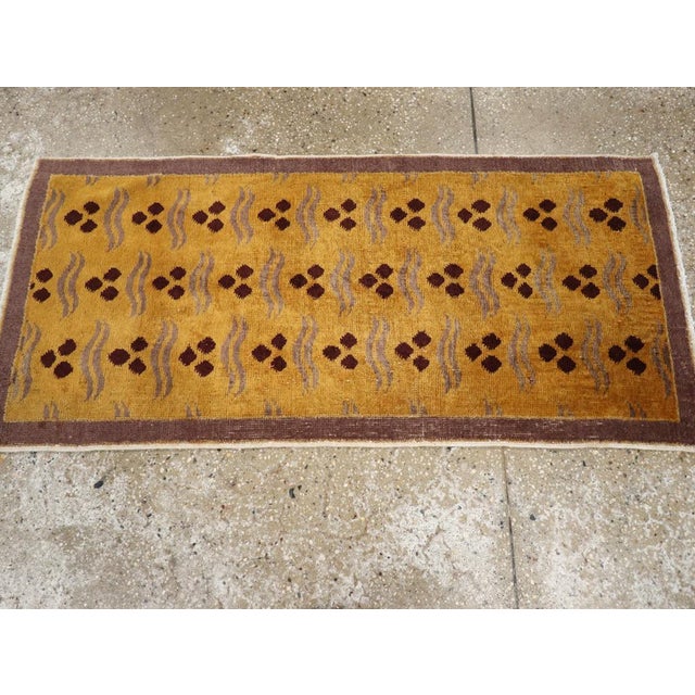 Galerie Shabab Collection Mid-20th Century Turkish Anatolian Deco Throw Rug For Sale - Image 4 of 8