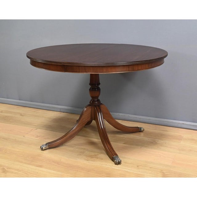 English Style Mahogany Extendable Pedestal Table, 1960s For Sale - Image 3 of 18