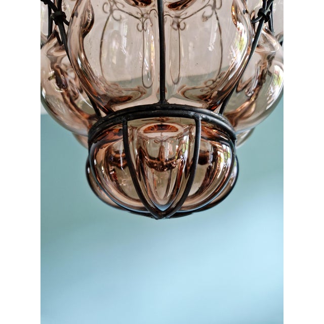 Large Mid-Century Venetian Pendant Light in Smoked Blown Murano Glass, 1960s For Sale - Image 6 of 14