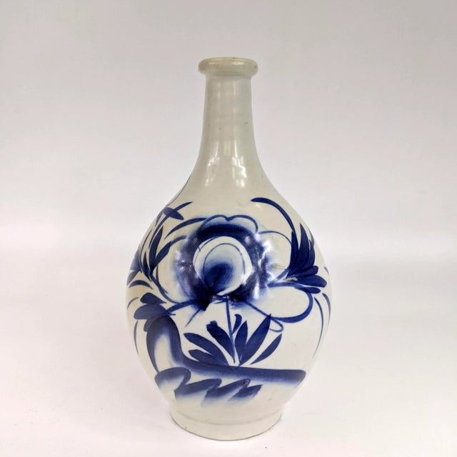 1920s Korean Blue and White Porcelain Wine Jar For Sale In San Francisco - Image 6 of 6