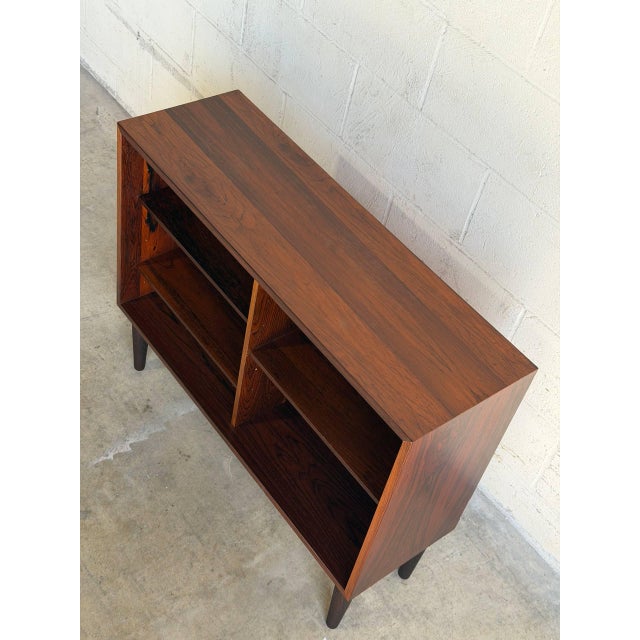 Vintage Danish Rosewood Bookcase Shelf Scandinavian Modern Display Cabinet For Sale - Image 4 of 9