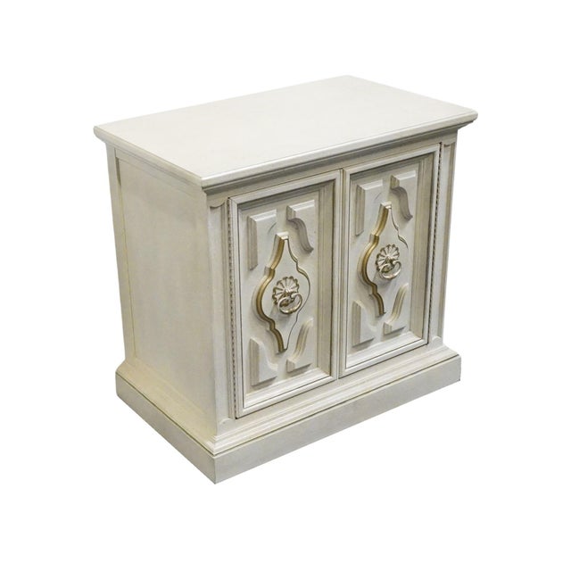 Unique Furniture Italian Mediterranean Style Hollywood Regency 26" Cabinet Nightstand 7117 - Dorado White Finish For Sale - Image 4 of 13