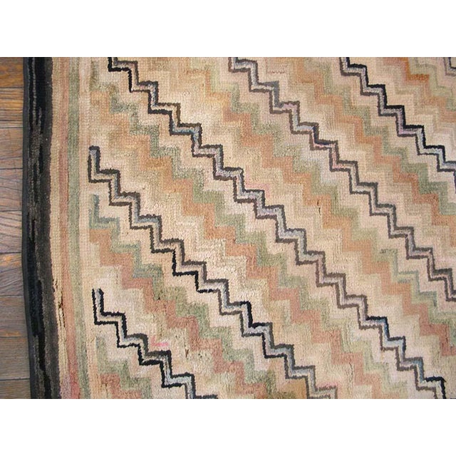 1925s Ivory Cream Zigzag Modern Antique American Hooked Rug Hand Knotted Pile Rug 4'5" X 6'4" Wool Carpet For Sale - Image 4 of 6