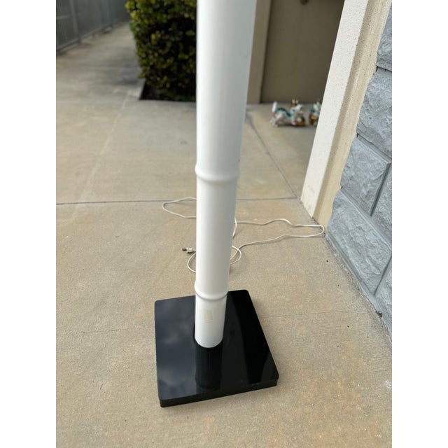 1980s Glamorous Hollywood Regency White Palm Tree Floor Lamp in the Style of Dario Bartolini For Sale - Image 9 of 15