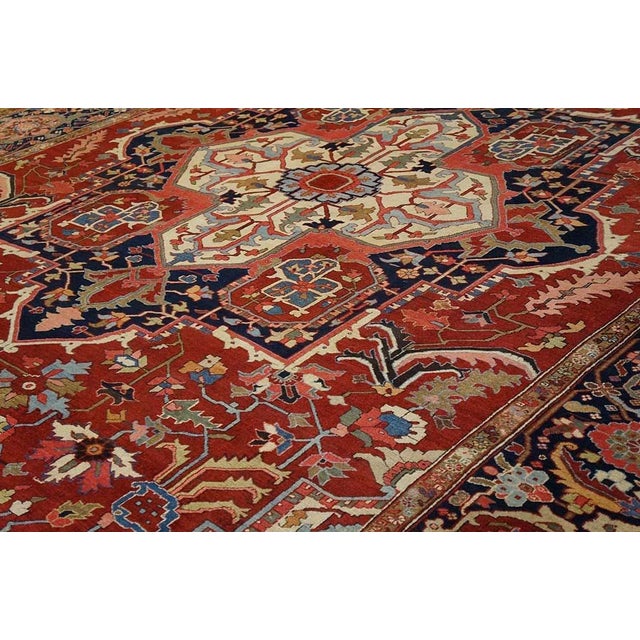 1900s Red Ivory Medallion Antique n.w. Persian Serapi Rug 11'8" X 18'10" Handknotted Wool Carpet For Sale In New York - Image 6 of 11