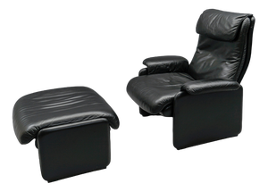 Set of Swiss Buffalo Leather Lounge Chair and Ottoman from De Sede, 1970s