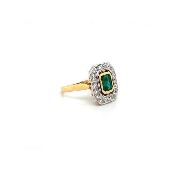 Art Deco Vintage Style Emerald Diamond Ring in Solid 18k Yellow Gold Us 7 For Sale - Image 3 of 6