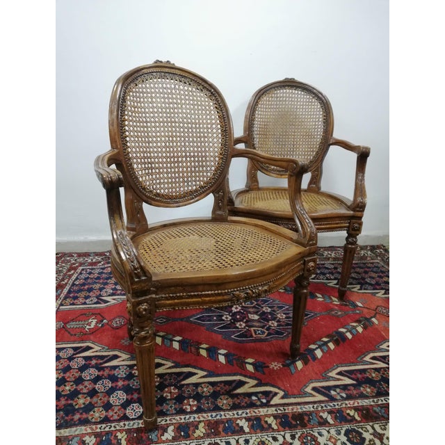 Louis XVI Armchairs in Vienna Straw and Walnut, 1800s, Set of 2 For Sale - Image 5 of 14