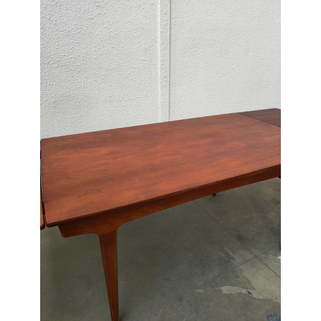 Wood Mid-Century Modern Extendable Table in Teak, Denmark, 1980 For Sale - Image 7 of 11