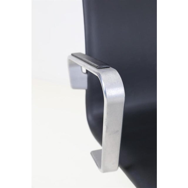 Black Leather Oxford Chair with Swivel Function by Arne Jacobsen for Fritz Hansen, 2008 For Sale - Image 11 of 15