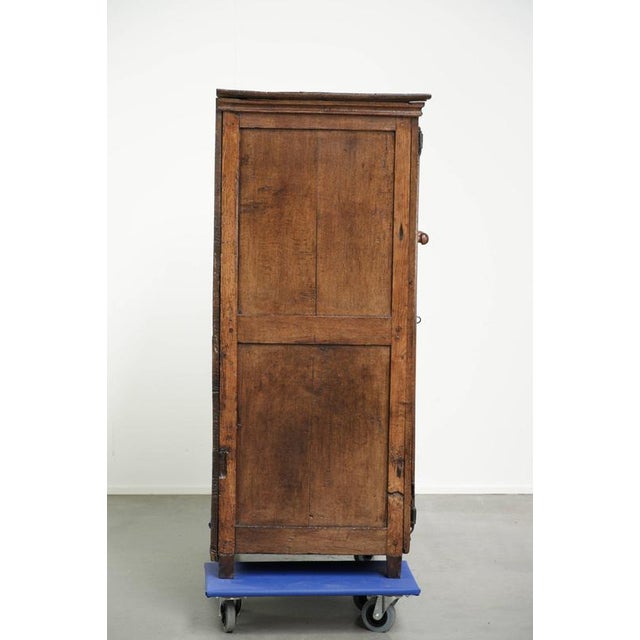 Antique Farmhouse Cabinet in Oak, 1600s For Sale - Image 3 of 14