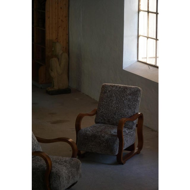 Art Deco Danish Adjustable Lounge Chairs in Lambswool & Walnut, 1930s, Set of 2 For Sale - Image 4 of 17