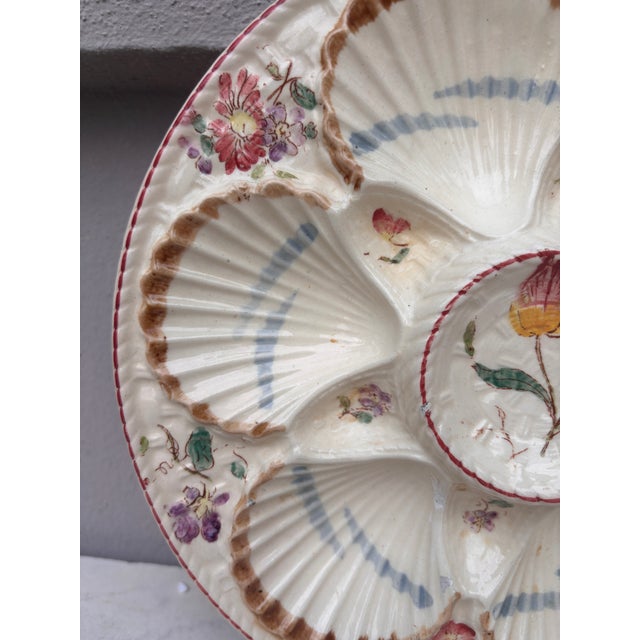 French 19th Century Majolica Oyster Flowers Plate Longchamp For Sale - Image 3 of 5