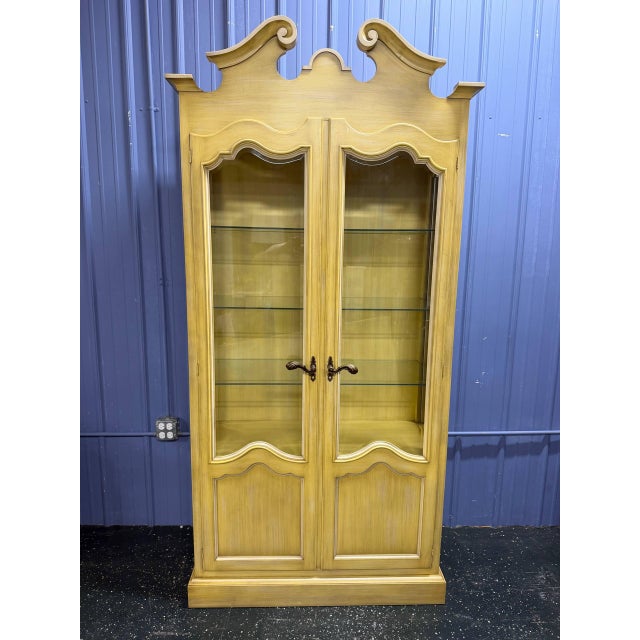 Late 20th Century Vintage French Provincial Style Tall Glass Display Curio Cabinet For Sale - Image 5 of 7