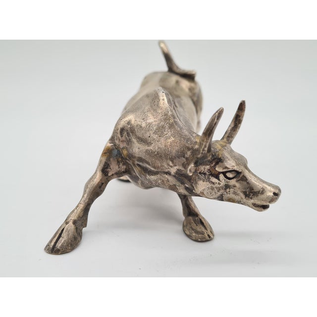1980s Charging Bull Figurine in Bronze by A. Di Modica, 1980s. For Sale - Image 5 of 10
