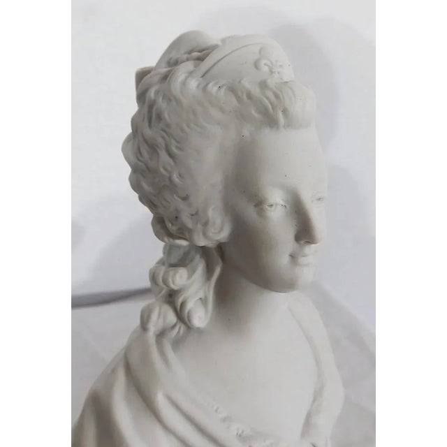 Marie Antoinette Bust in Biscuit Porcelain, 19th-Century For Sale - Image 4 of 18