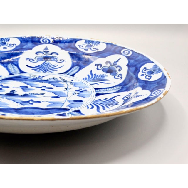 Ceramic 18th-Century Delft Chinoiserie Kraak Charger Blue & White For Sale - Image 7 of 13