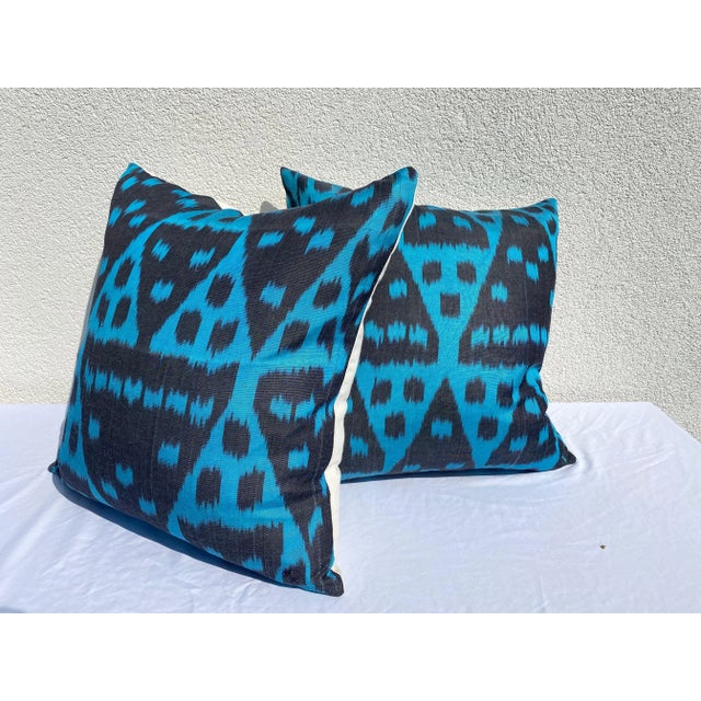 Contemporary Contemporary Ikat Pattern Pillows- a Pair For Sale - Image 3 of 7
