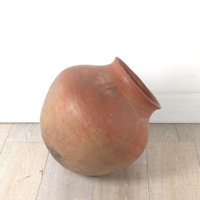 Terra Cotta Large Pottery Jar on Later Custom Stand, Mexico Circa 1930 For Sale - Image 8 of 8