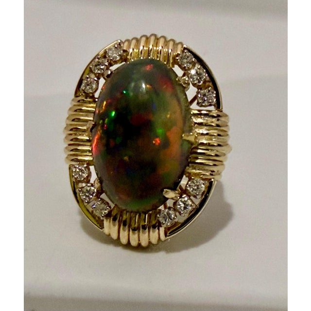 Modern 10Ct Oval Shape Black Australian Opal Cocktail Ring 14 Kt Yellow Gold, Size 6.5 For Sale - Image 3 of 8