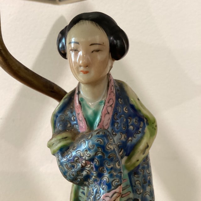 Mid 20th Century Chinoiserie Porcelain Figural Table Lamp on Brass Base in Famille Rose Palette For Sale - Image 9 of 12