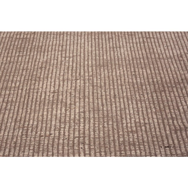 Oversized Contemporary Minimalist Abstract Rug For Sale In New York - Image 6 of 7