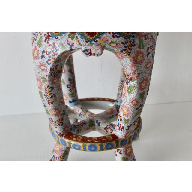 1970s Imari Style Gilt Ceramic Barrel Stool Plant Stand For Sale In Miami - Image 6 of 16