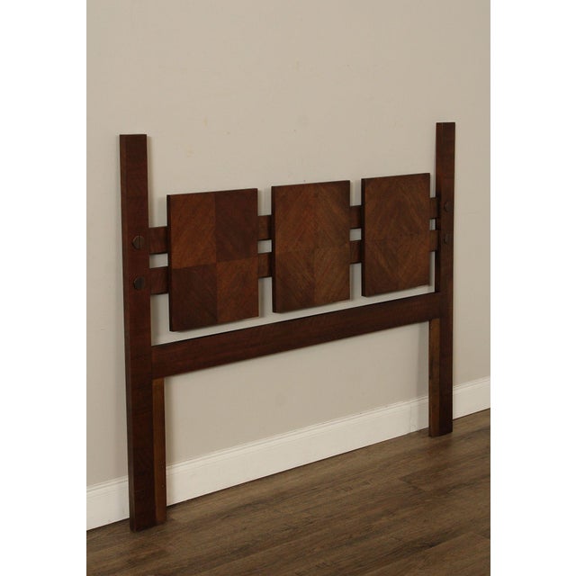 Mid-Century Modern Lane Mid Century Modern Queen Size Walnut Headboard For Sale - Image 3 of 12
