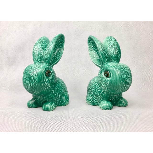 A pair of porcelain figurines from the English Sylvac label from the 1930s preserved in very good condition. This piece...