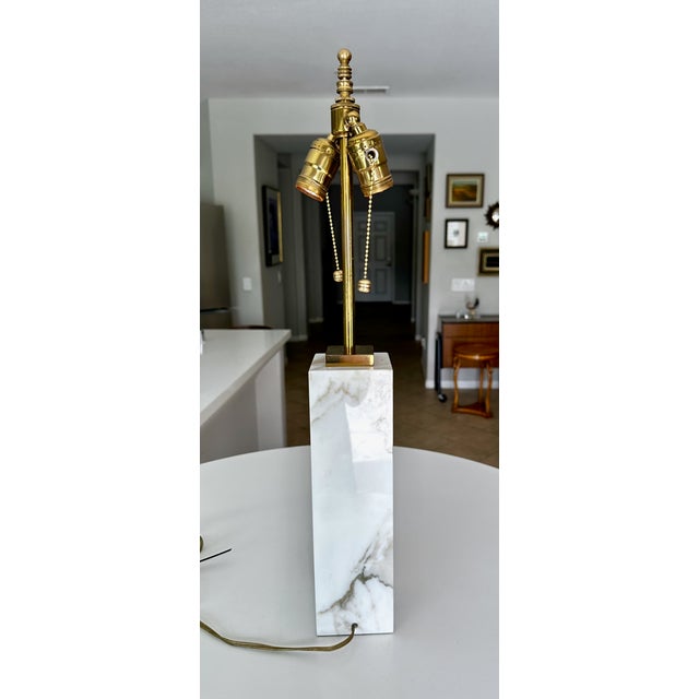 Stone 1960s Single t.h. Robsjohn-Gibbings for Hansen Table Lamp White Marble & Brass For Sale - Image 7 of 14