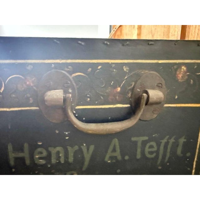 19th Century Hand-Painted American Immigrant Trunk For Sale - Image 10 of 17
