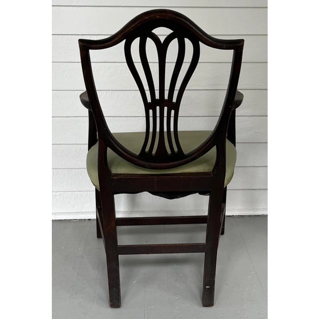 Wood Antique Early 19th Century American Federal Ribbon Back Mahogany Arm Chair For Sale - Image 7 of 13