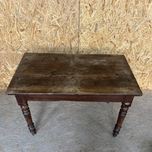 Bobbin Leg and Scrubbed Top Dining Table in Dark Oak, 1940s For Sale - Image 3 of 4