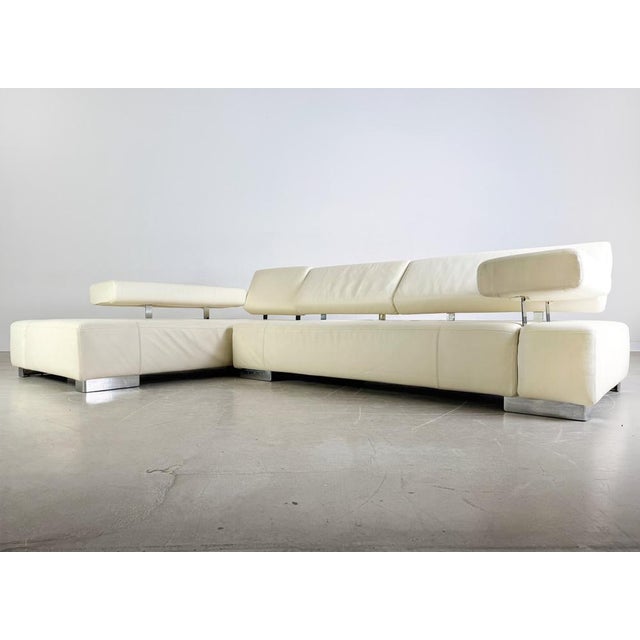 We offer for sale a beautiful design corner sofa from the renowned German manufacturer Brühl. The sofa has adjustable and...