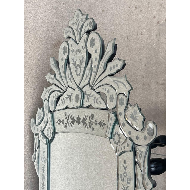 New Venetian Mirror with Crest For Sale - Image 13 of 18