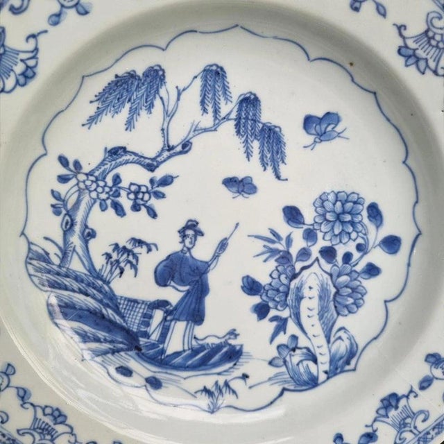 Antique Qing Dynasty Chinese Octagonal Blue and White Porcelain Dish, 1750 For Sale - Image 3 of 6