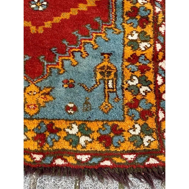 Small Mid-Century Turkish Ushak Rug For Sale - Image 3 of 14